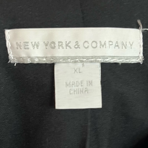 New York & Company Striped Blazer – Black & White – Size XL - Picture 5 of 8